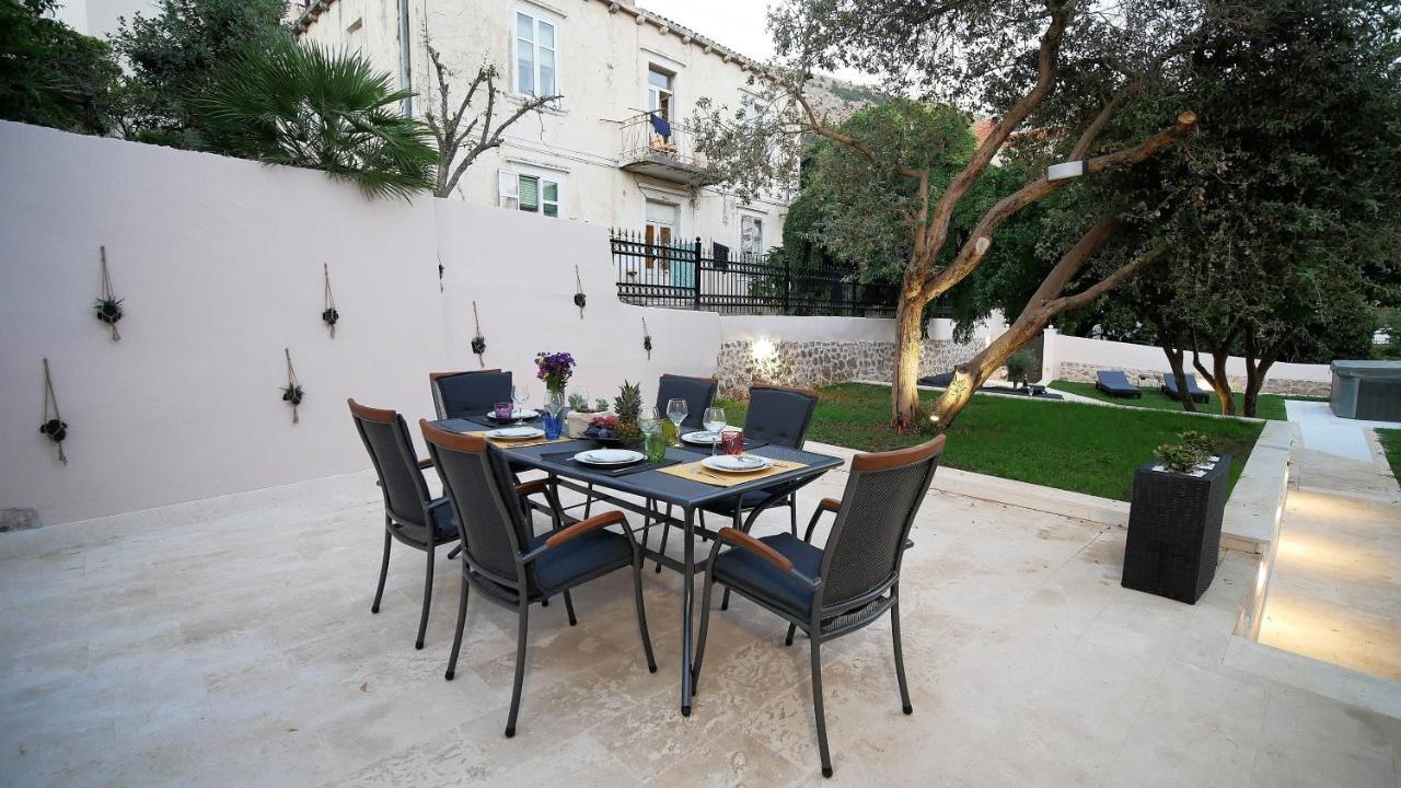 Holiday Home Festina Lente ดูบรอฟนิก ภายนอก รูปภาพ