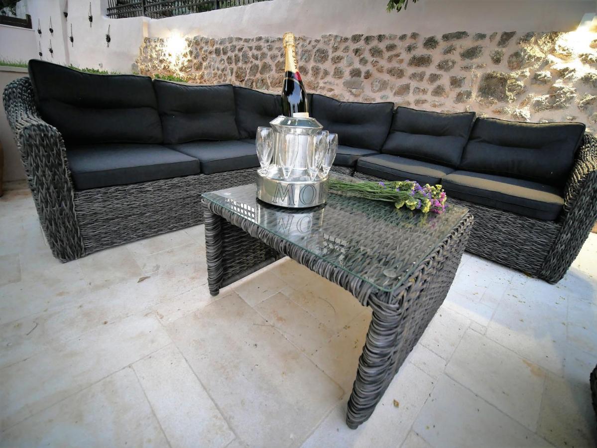 Holiday Home Festina Lente ดูบรอฟนิก ภายนอก รูปภาพ